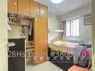 Kingsford Terrace Sell 3 Bedrooms , 1 Bathroom 592 ft²