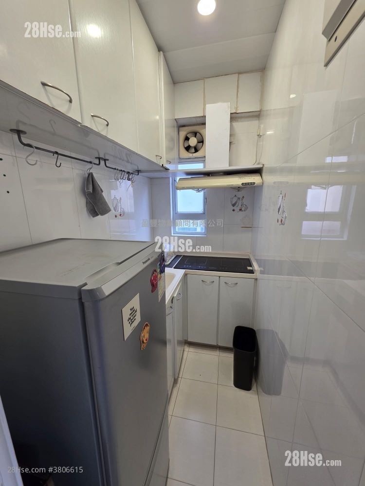 Hay Wah Building Rental Studio , 1 Bathroom 330 ft²