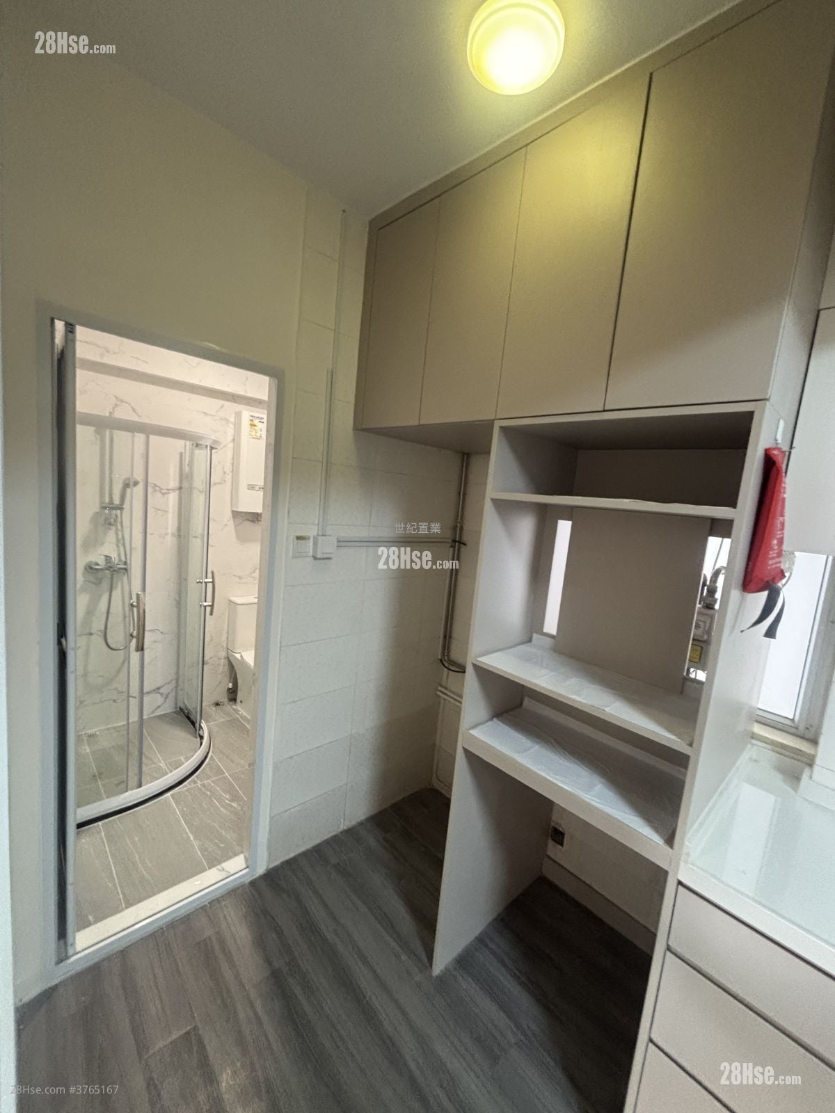 Winston Mansion Sell 3 Bedrooms , 2 Bathrooms 544 ft²