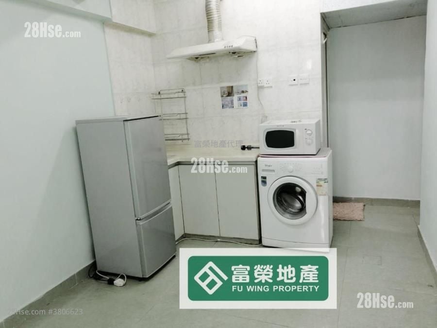 Wang On Building Sell 3 Bedrooms , 3 Bathrooms 561 ft²