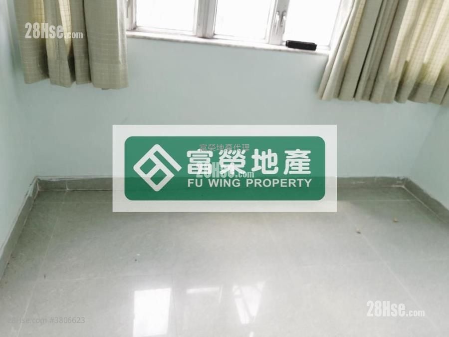 Wang On Building Sell 3 Bedrooms , 3 Bathrooms 561 ft²