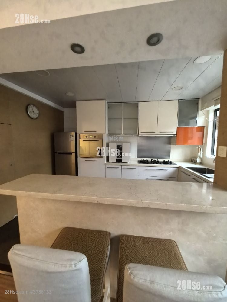 Rolling Hills Rental 4 Bedrooms , 3 Bathrooms 1,550 ft²