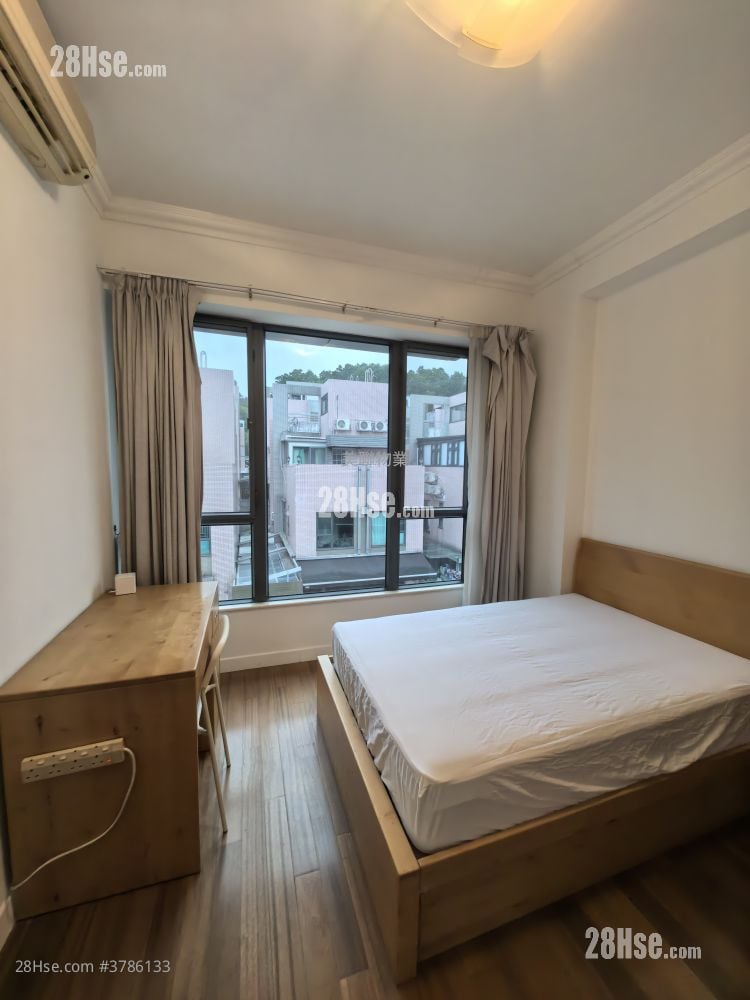 Rolling Hills Rental 4 Bedrooms , 3 Bathrooms 1,550 ft²