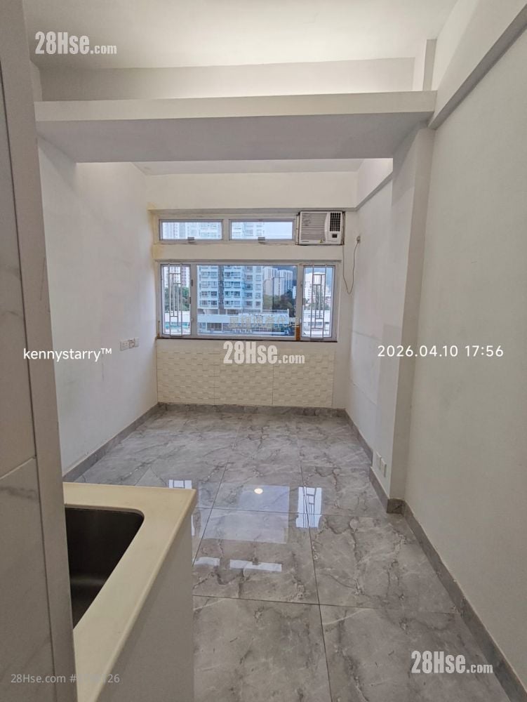 睡房 2: 坤成楼，唐楼新装雅致，开扬大窗，只租6000；