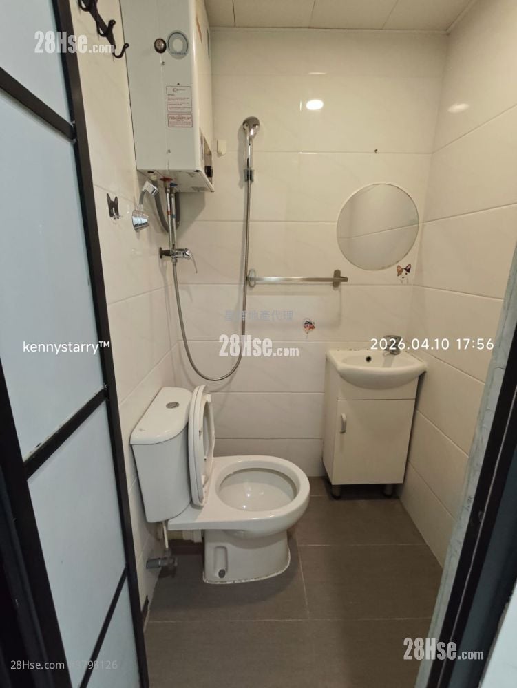 睡房 2: 坤成楼，唐楼新装雅致，开扬大窗，只租6000；