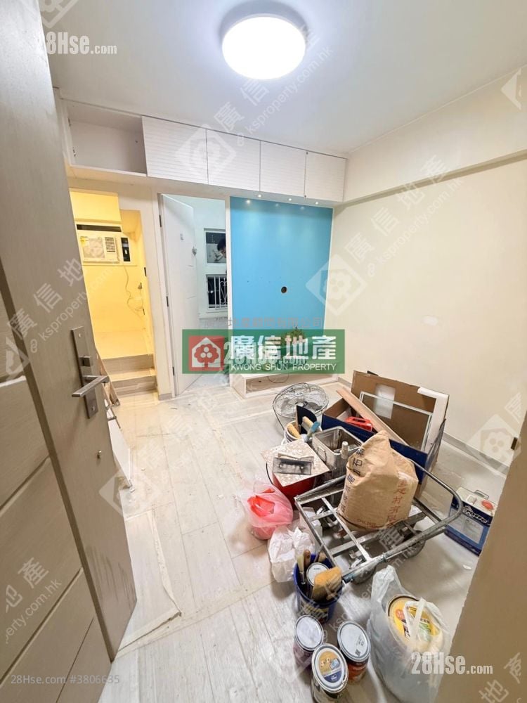 Hand Wai Court Rental 2 Bedrooms , 1 Bathroom 299 ft²