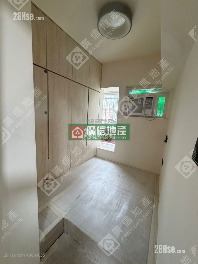 Hand Wai Court Rental 2 Bedrooms , 1 Bathroom 299 ft²