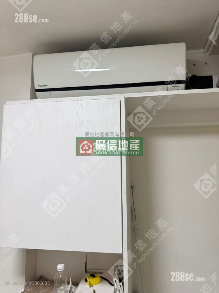 Hand Wai Court Rental 2 Bedrooms , 1 Bathroom 299 ft²