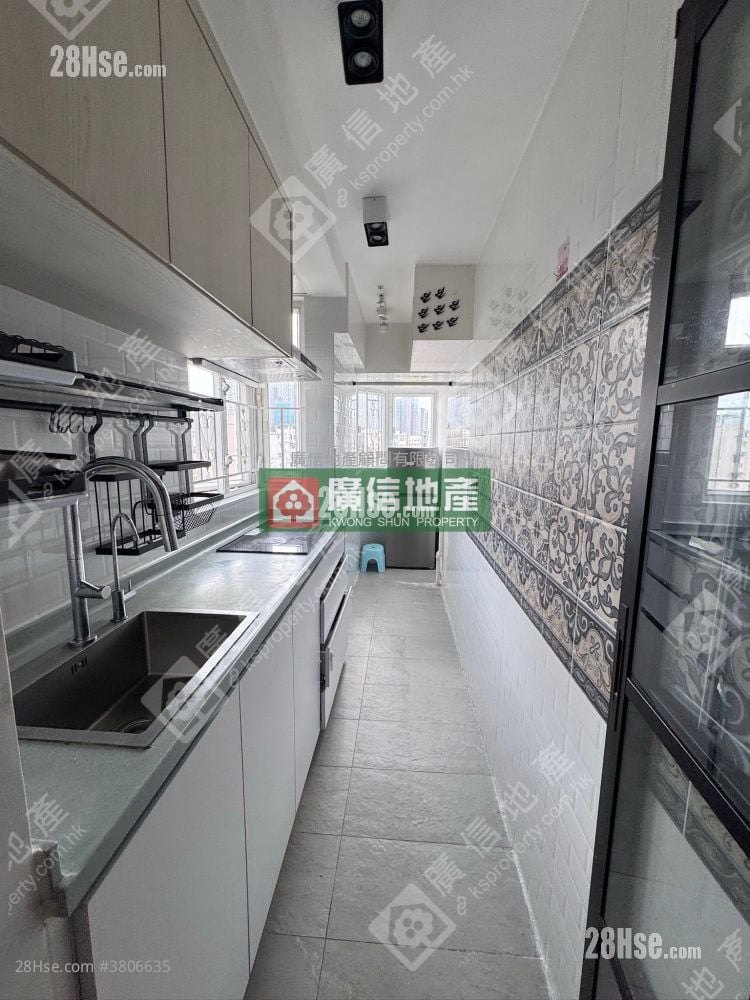 Hand Wai Court Rental 2 Bedrooms , 1 Bathroom 299 ft²