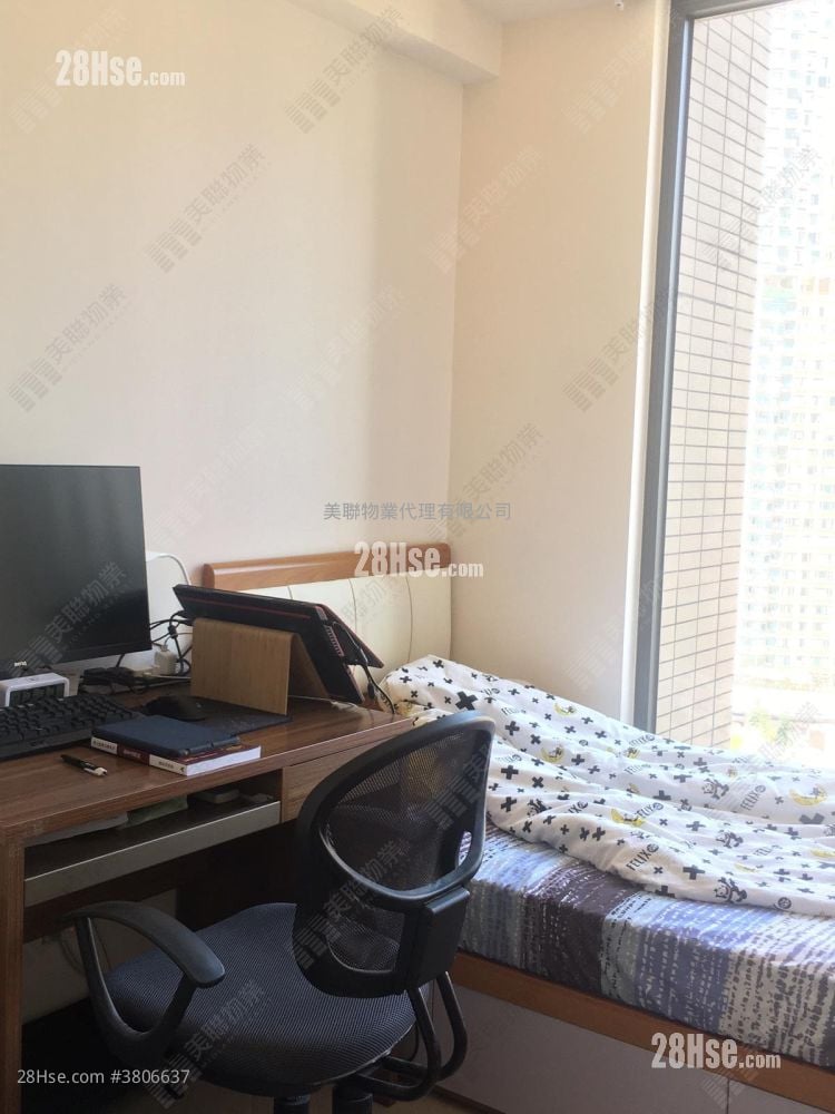 The Wings Rental 3 Bedrooms , 2 Bathrooms 666 ft²