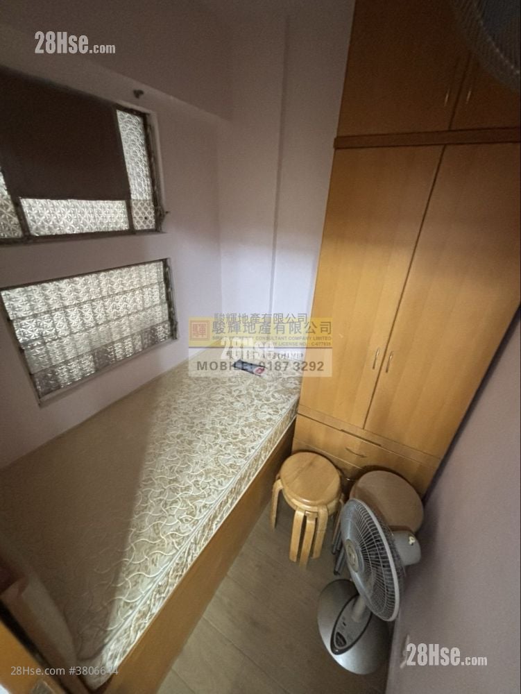 广荣大厦 售盘 2 房 , 1 浴室 283 平方尺