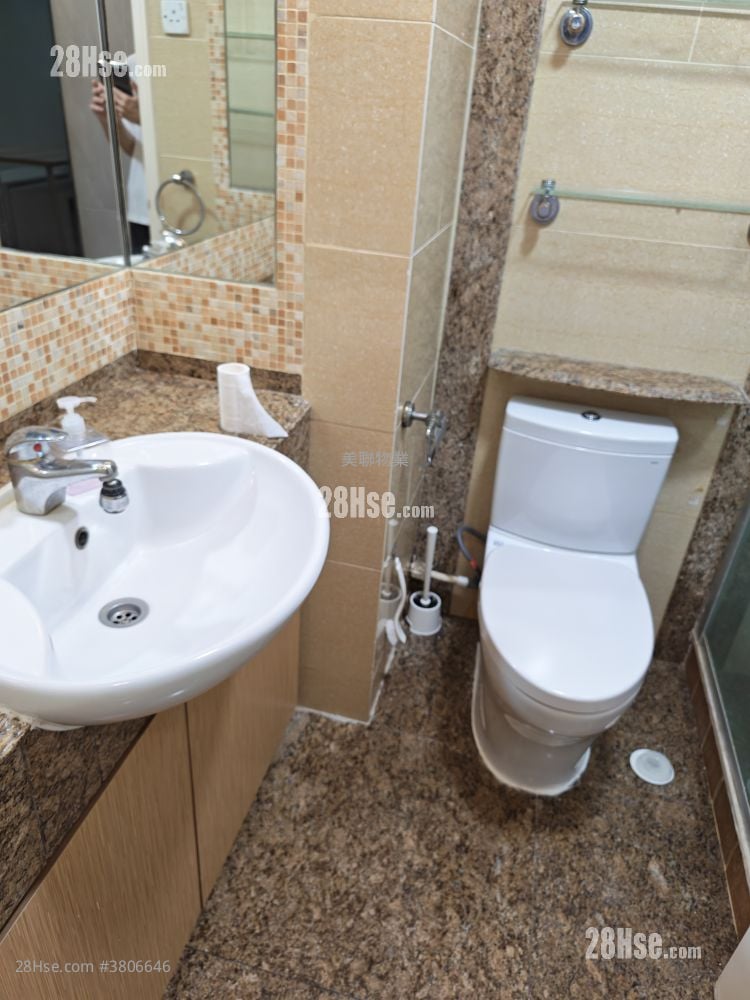 凯帆轩 租盘 2 房 , 1 浴室 465 平方尺