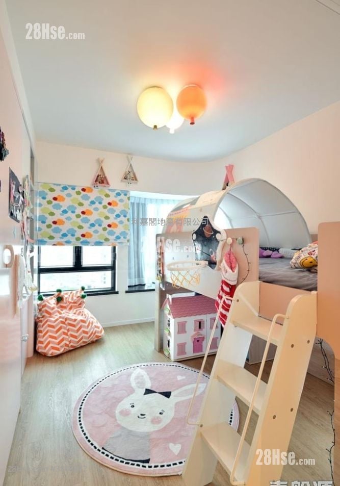 King's Park Villa Sell 3 Bedrooms 1,812 ft²