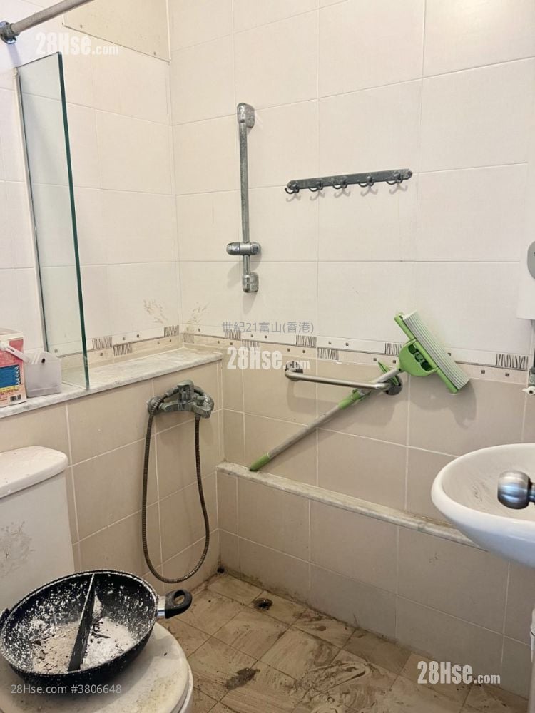 Chuk Yuen (North) Estate Sell 2 Bedrooms , 1 Bathroom 381 ft²