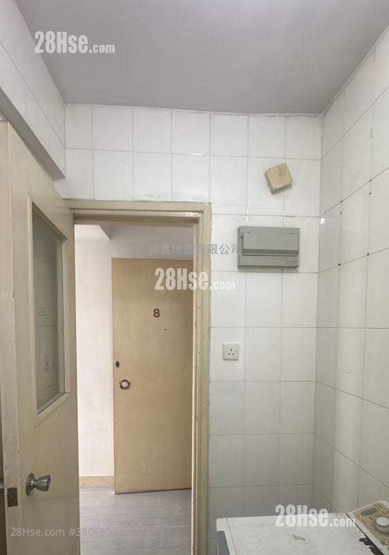 福群大樓 售盤 2 房 , 1 浴室 325 平方呎