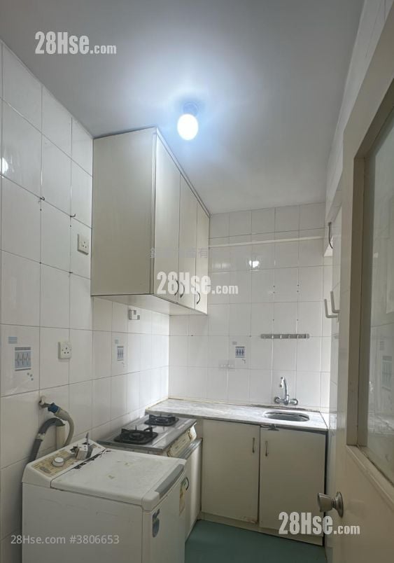 福群大樓 售盤 2 房 , 1 浴室 325 平方呎