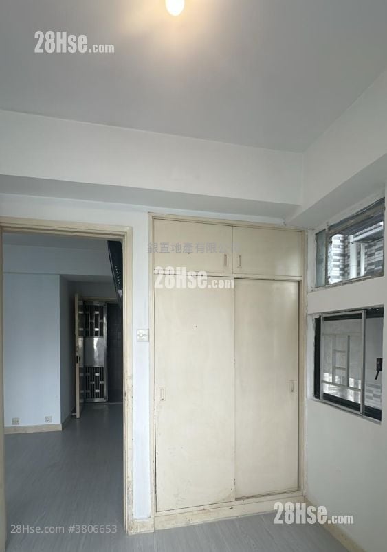 福群大樓 售盤 2 房 , 1 浴室 325 平方呎