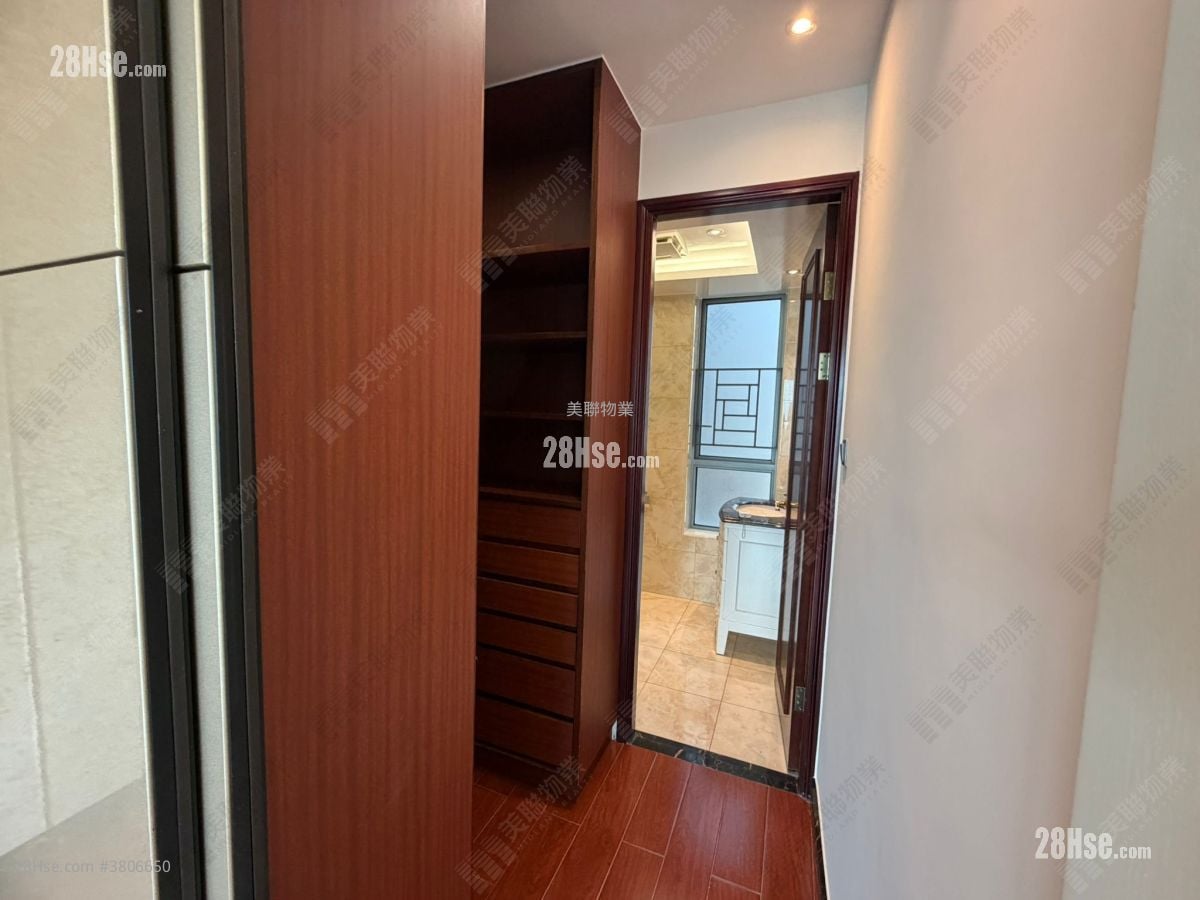 The Palazzo Rental 1,461 ft²