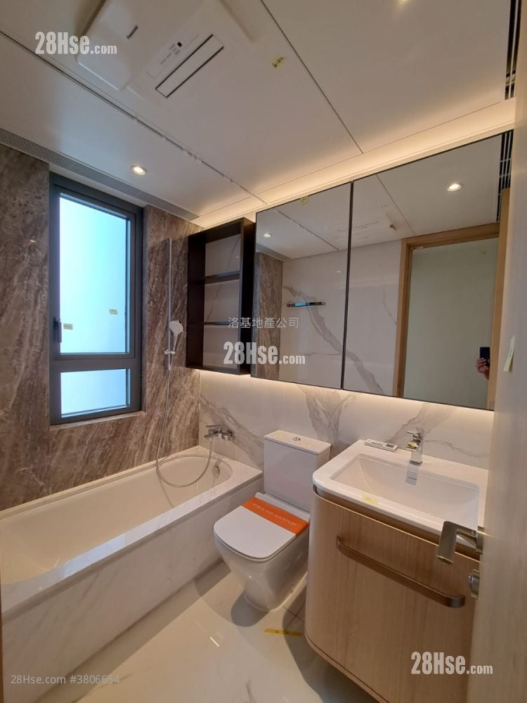 The Aperture Rental 2 Bedrooms , 1 Bathroom 442 ft²