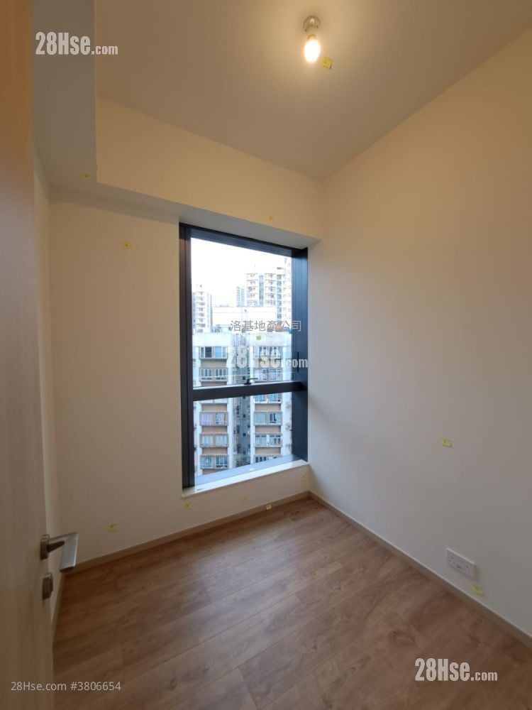The Aperture Rental 2 Bedrooms , 1 Bathroom 442 ft²