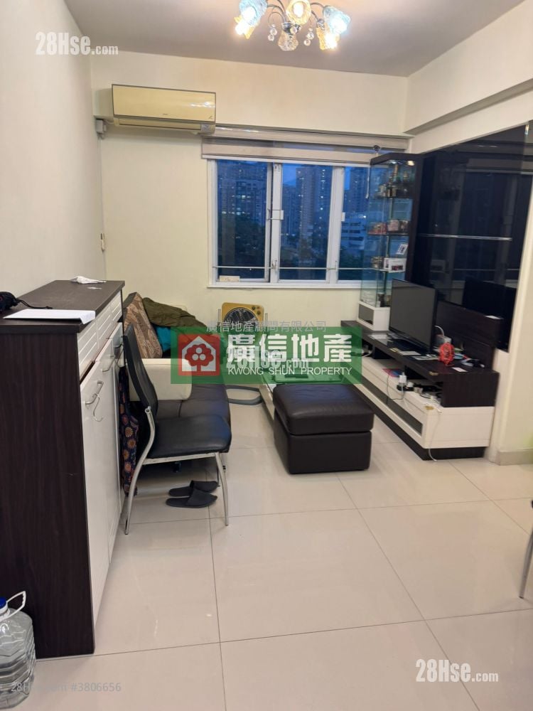 Yun Kai Building Sell 2 Bedrooms , 1 Bathroom 438 ft²