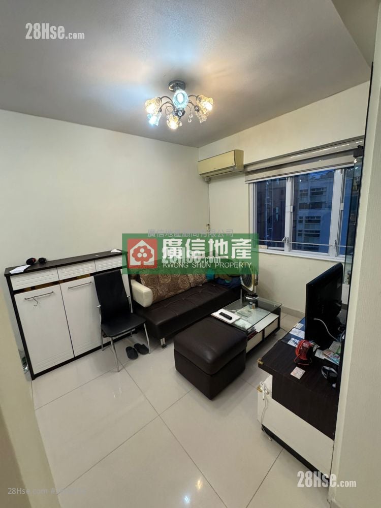 Yun Kai Building Sell 2 Bedrooms , 1 Bathroom 438 ft²