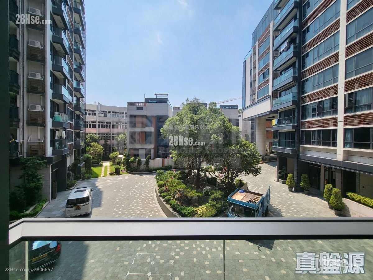 Parc Inverness Sell 3 Bedrooms 1,514 ft²