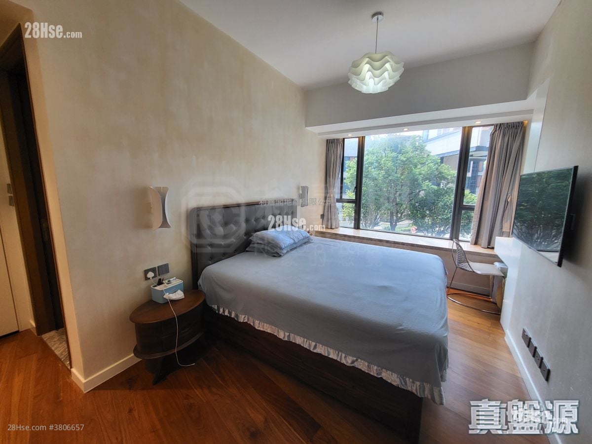 Parc Inverness Sell 3 Bedrooms 1,514 ft²