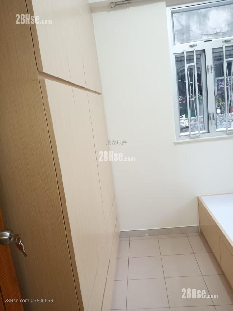 安顺大厦 租盘 2 房 , 1 浴室 293 平方尺