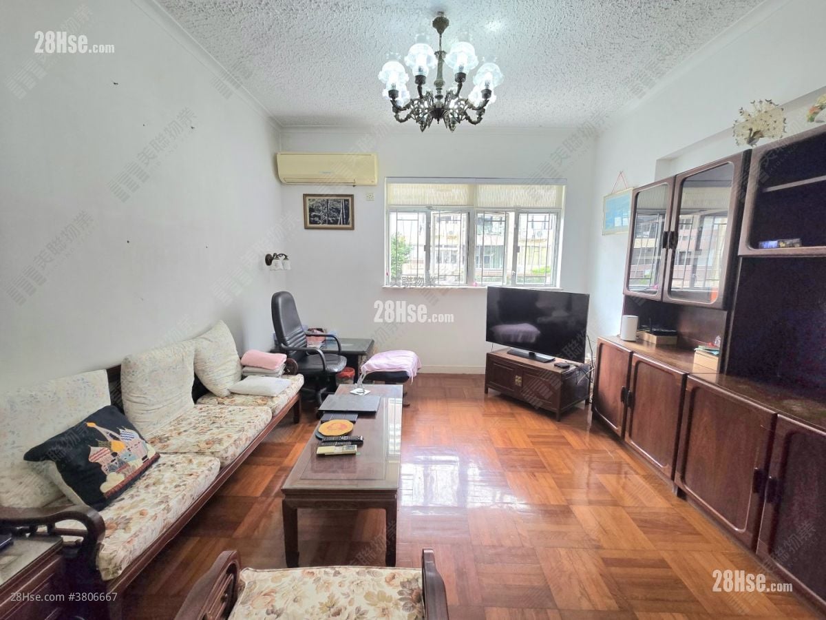 安卢 售盘 3 房 1,135 平方尺