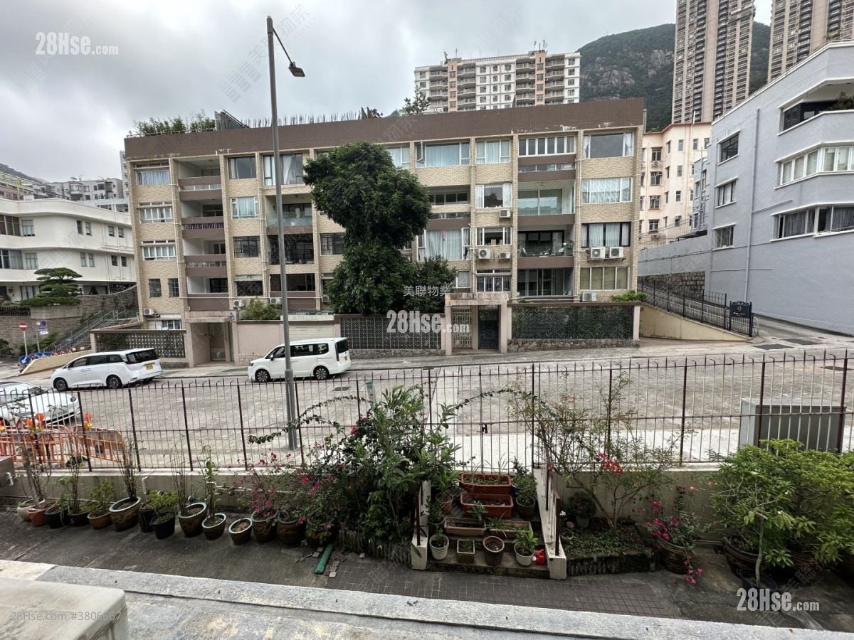 安卢 售盘 3 房 1,135 平方尺