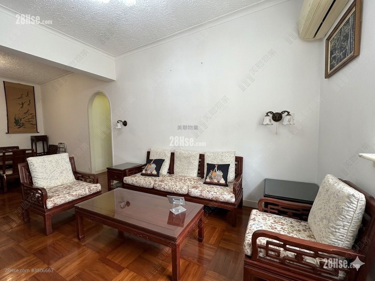 安卢 售盘 3 房 1,135 平方尺