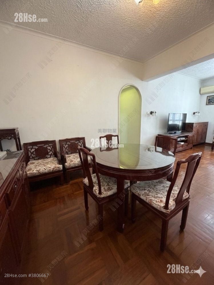 安卢 售盘 3 房 1,135 平方尺