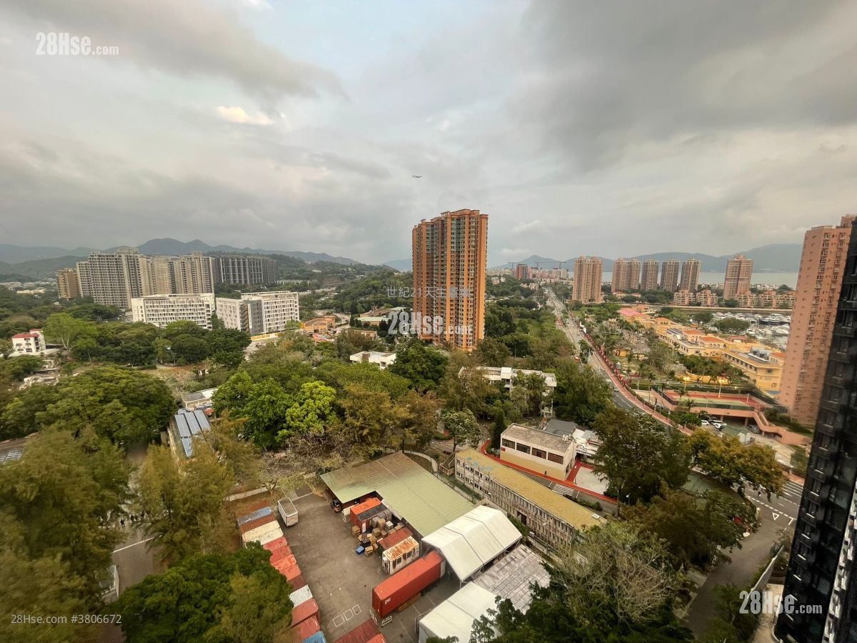 The Royale Rental 2 Bedrooms , 1 Bathroom 406 ft²