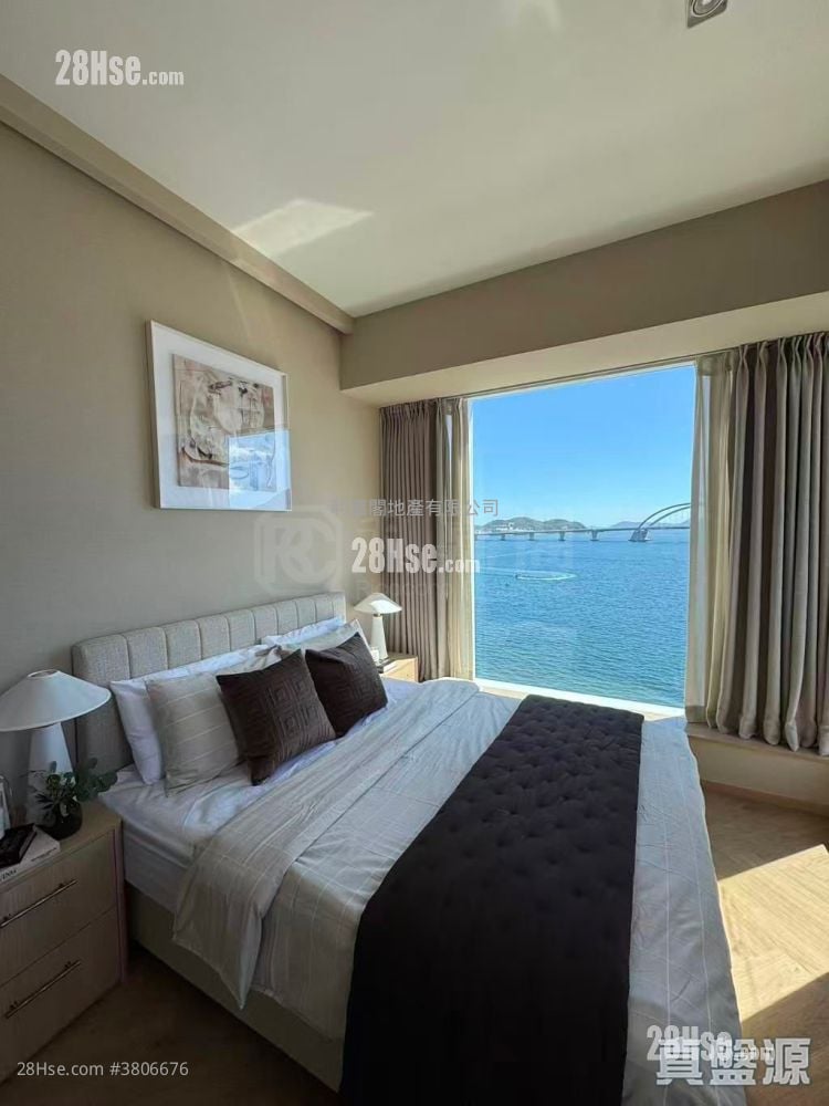 Monterey Sell 4 Bedrooms , 4 Bathrooms 1,123 ft²