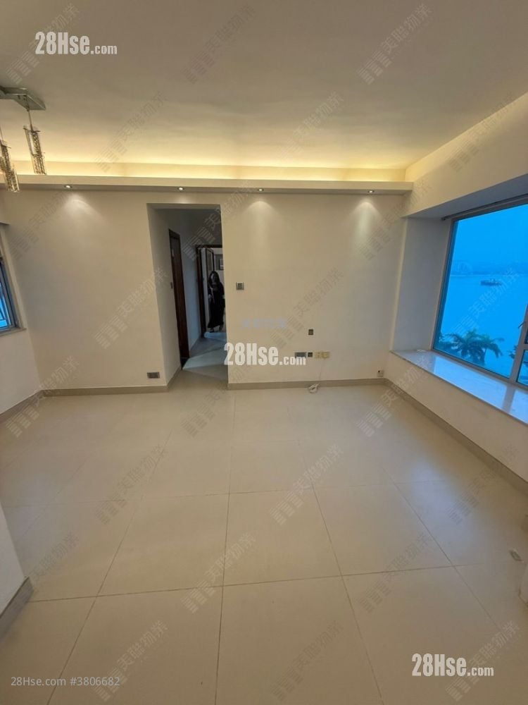 Marina Garden Sell 3 Bedrooms 567 ft²