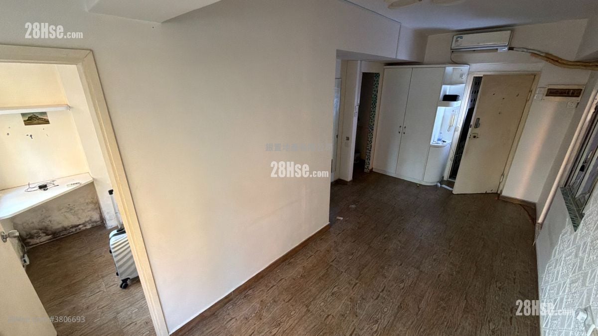 Hing Fook Building Sell 1 Bedroom , 1 Bathroom 335 ft²