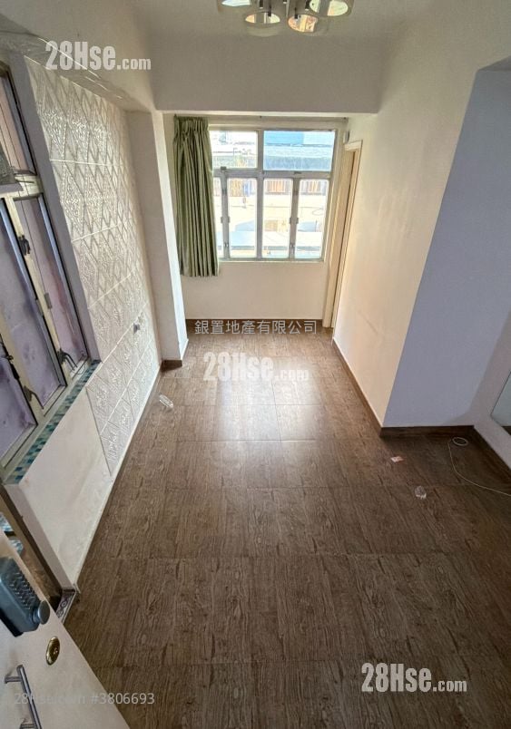 Hing Fook Building Sell 1 Bedroom , 1 Bathroom 335 ft²