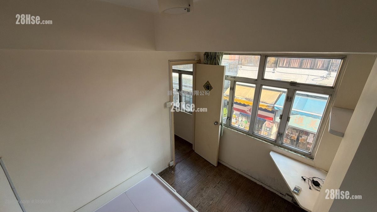 Hing Fook Building Sell 1 Bedroom , 1 Bathroom 335 ft²
