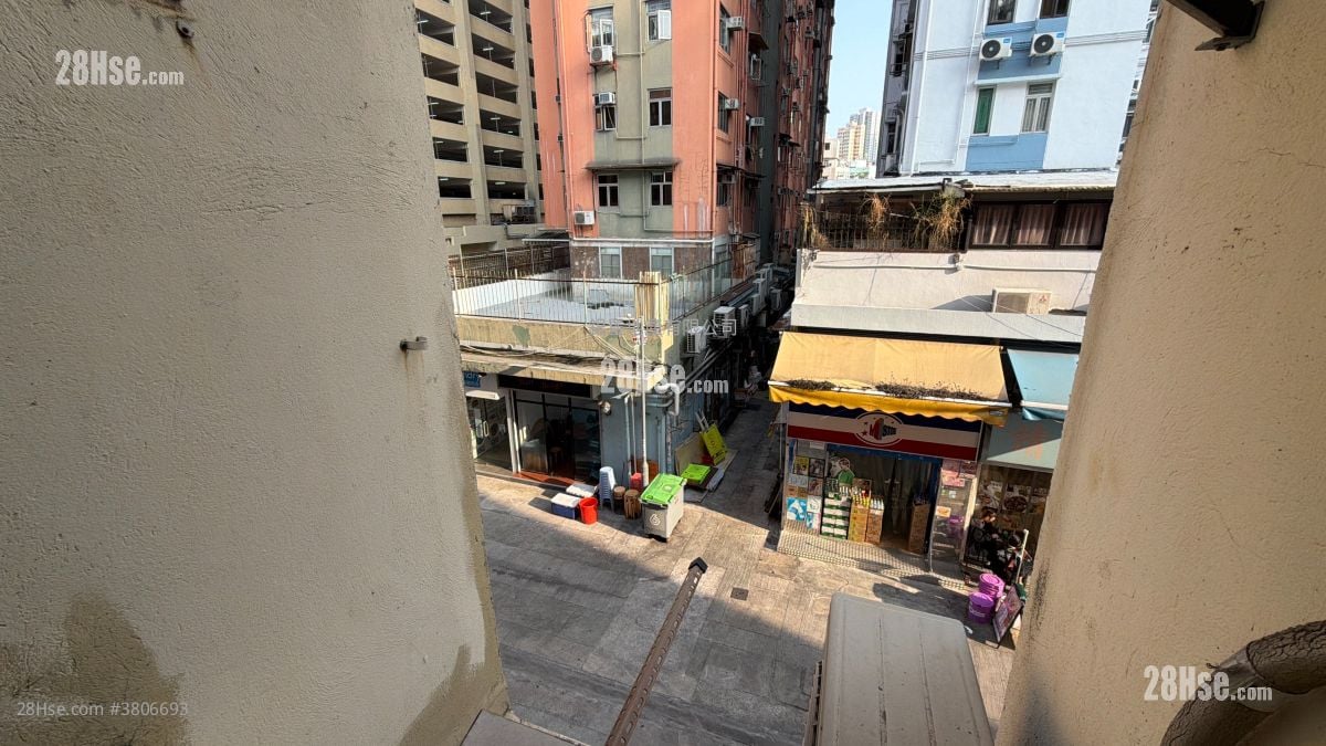 Hing Fook Building Sell 1 Bedroom , 1 Bathroom 335 ft²