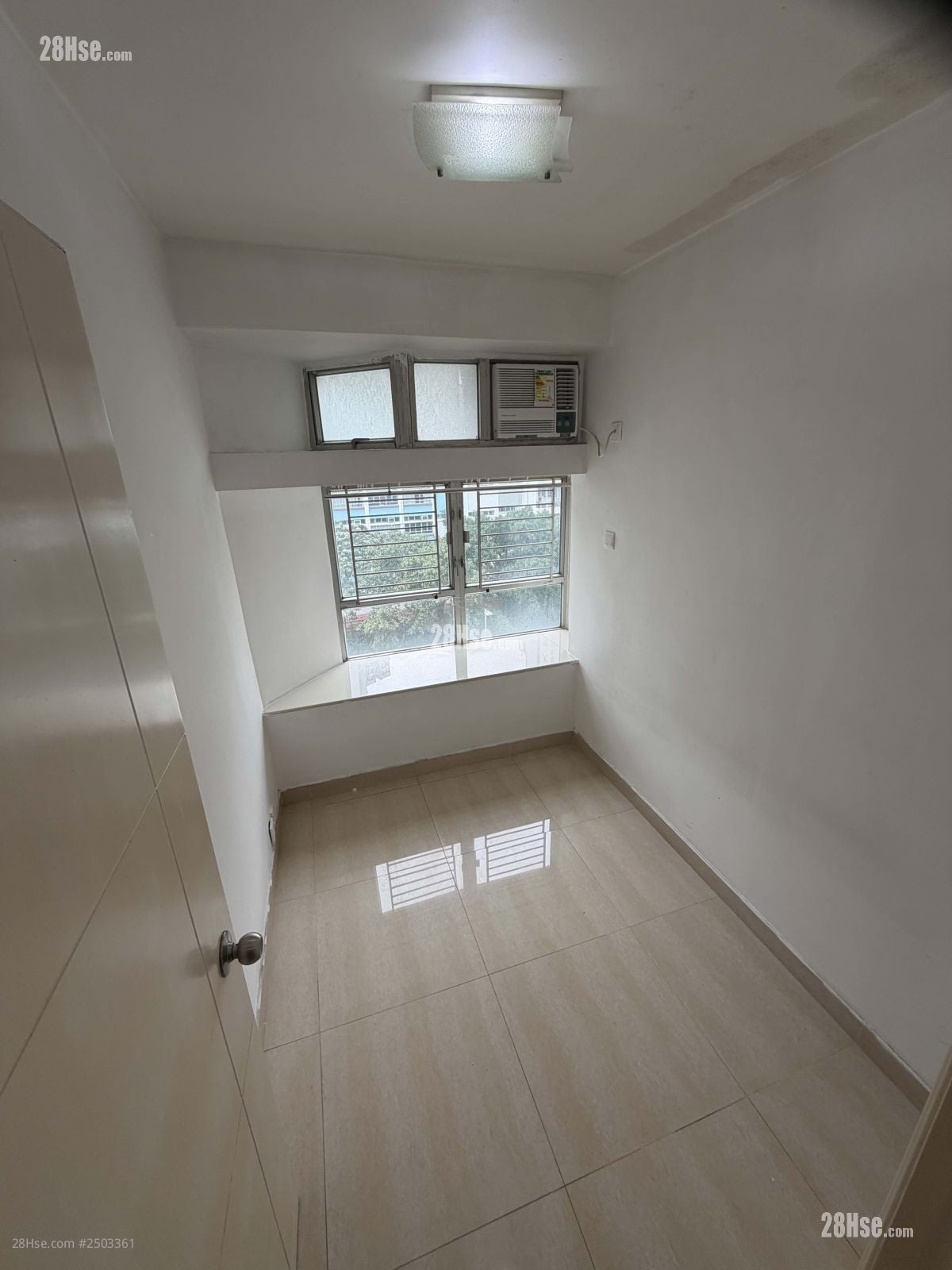 Kingswood Villas Rental 2 Bedrooms , 1 Bathroom 449 ft²