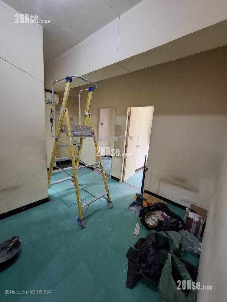 Chung Lee Building Rental 2 Bedrooms , 1 Bathroom 300 ft²