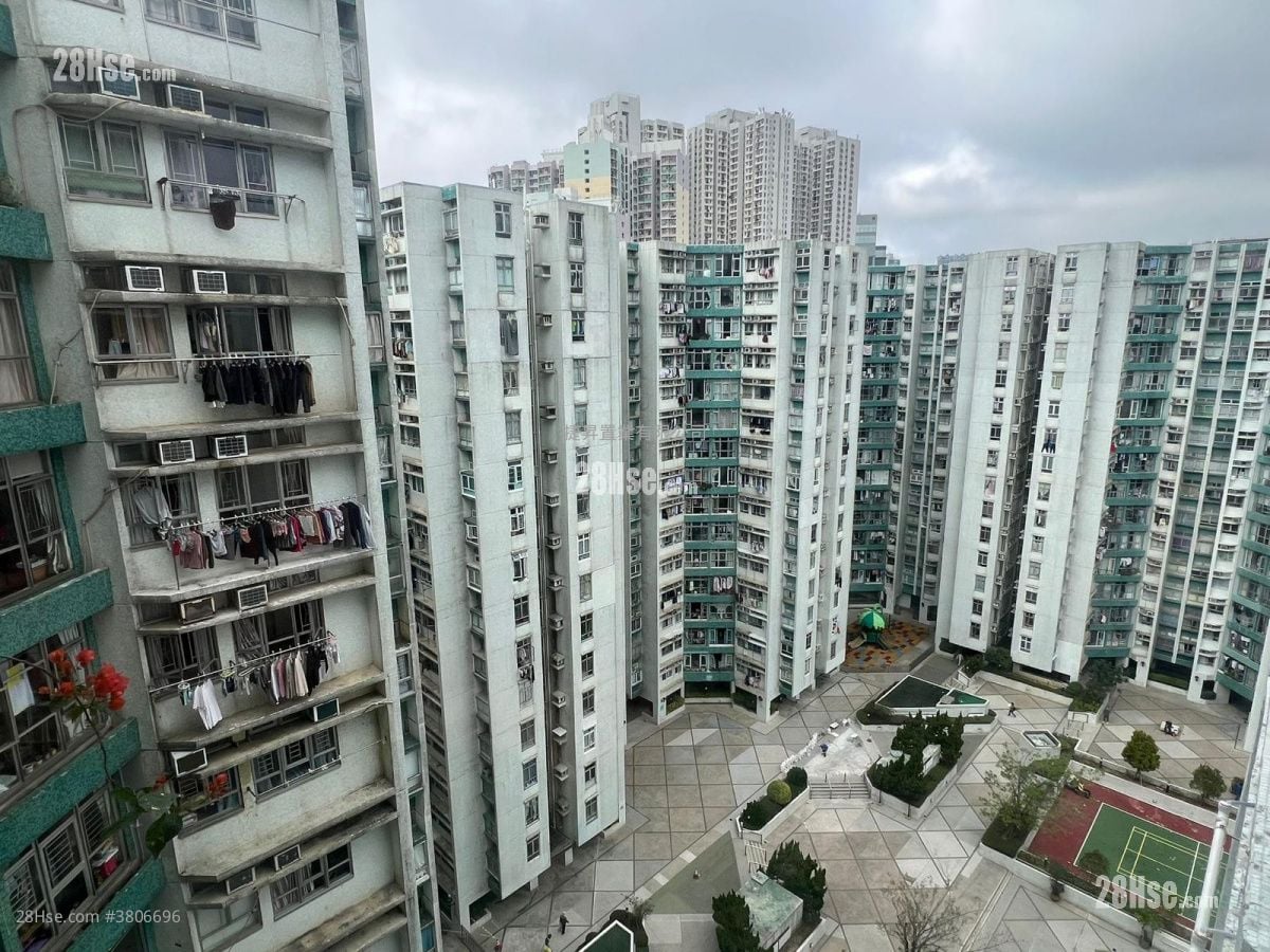 Whampoa Garden Sell 3 Bedrooms , 2 Bathrooms 639 ft²