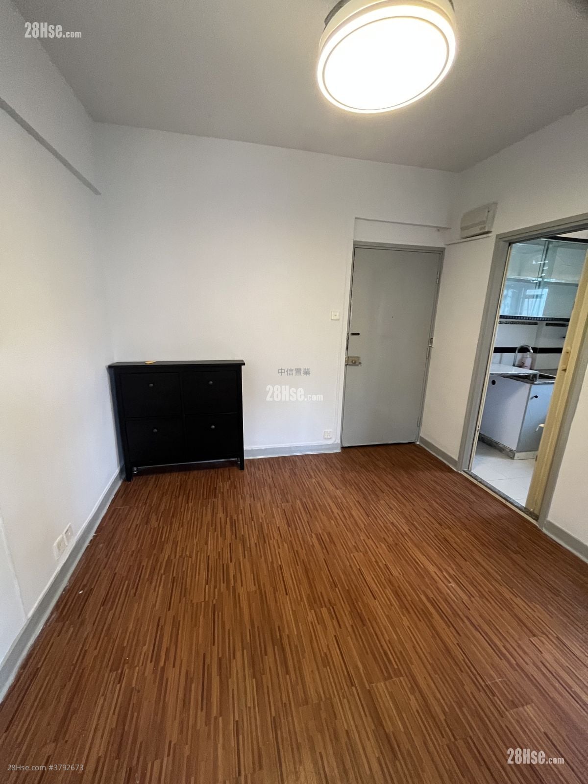 益富大厦 租盘 2 房 , 1 浴室 287 平方尺