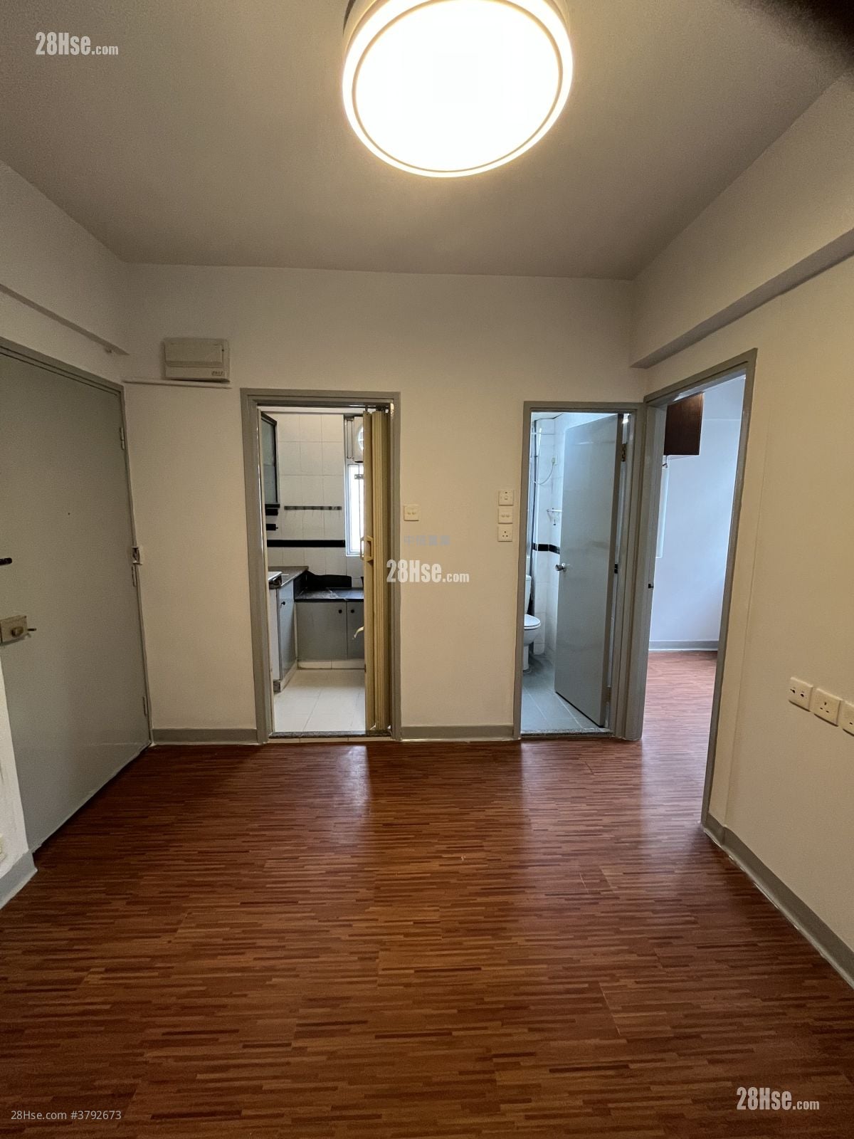 益富大厦 租盘 2 房 , 1 浴室 287 平方尺