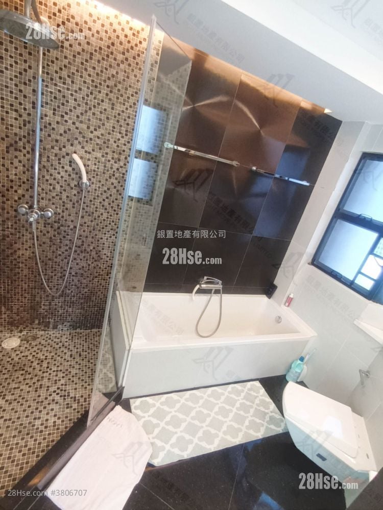 雅典居 售盘 3 房 , 2 浴室 1,435 平方尺