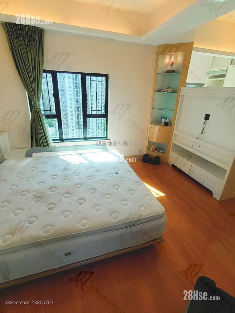 雅典居 售盘 3 房 , 2 浴室 1,435 平方尺