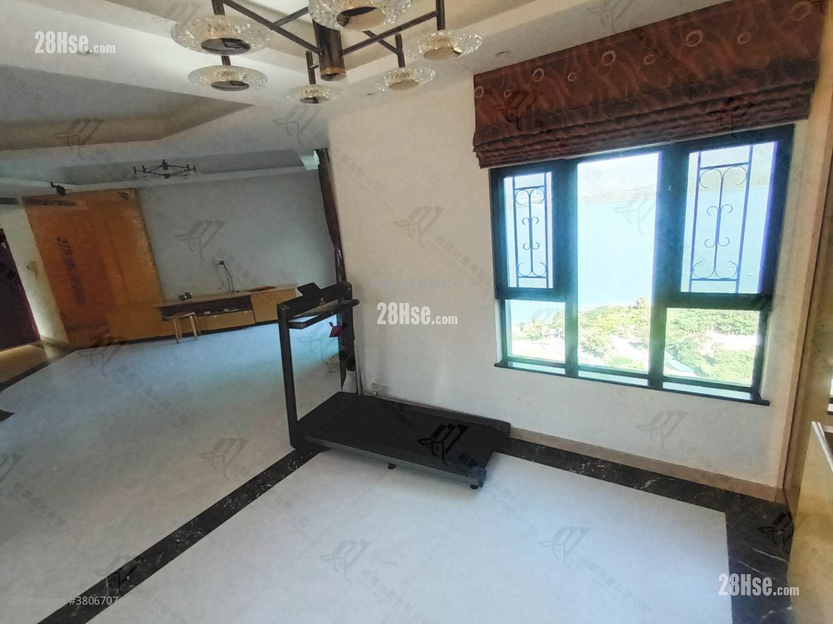 雅典居 售盘 3 房 , 2 浴室 1,435 平方尺