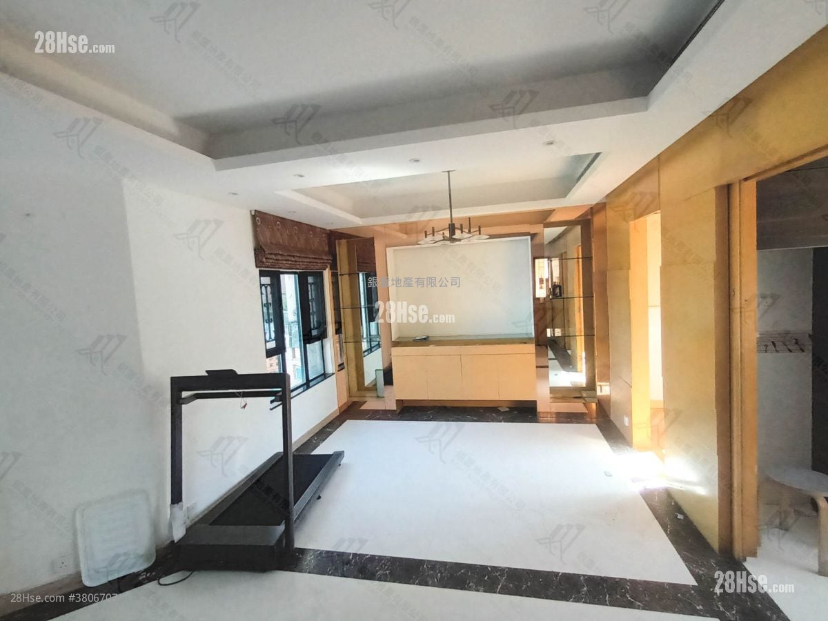 雅典居 售盘 3 房 , 2 浴室 1,435 平方尺