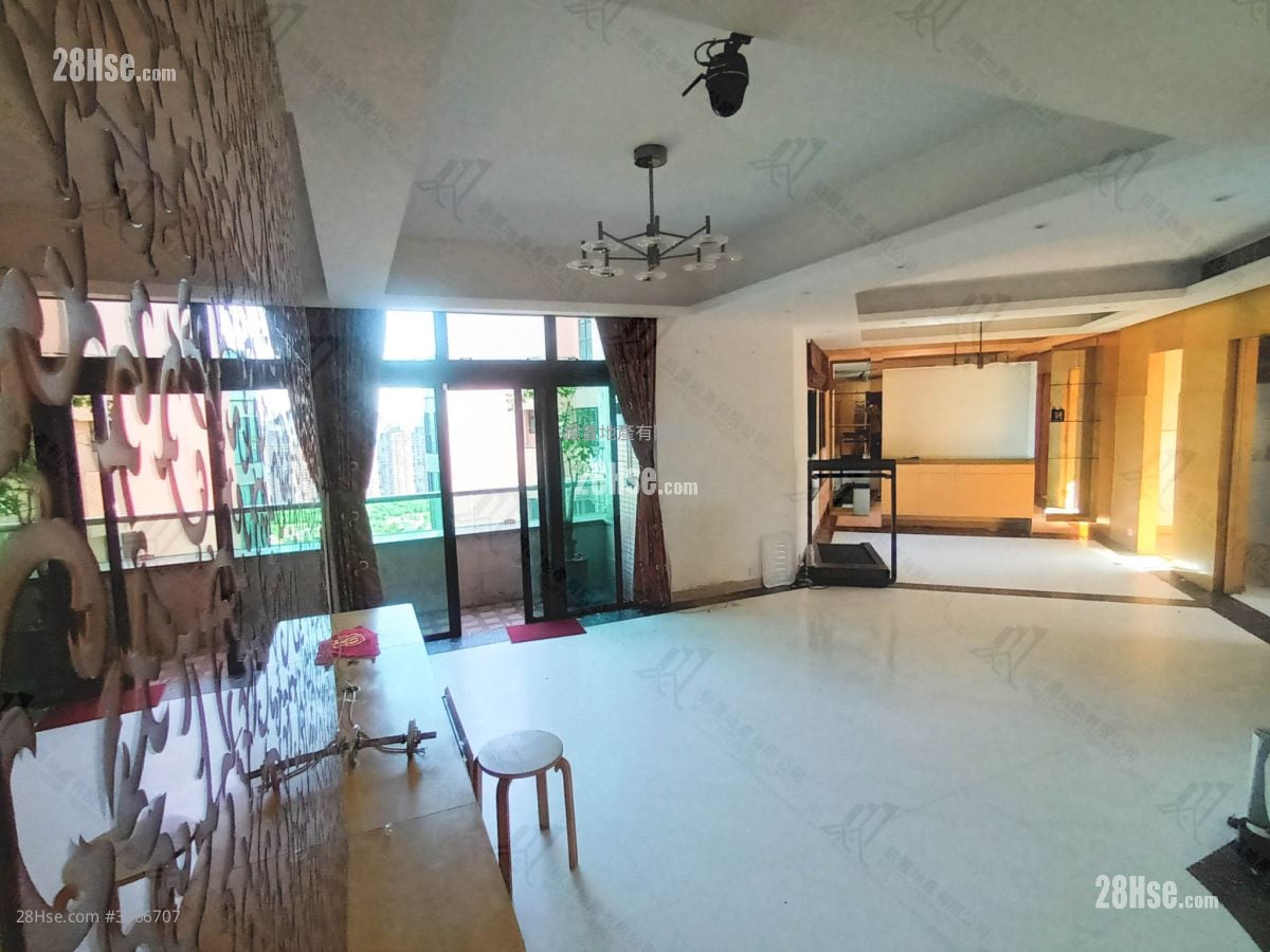 雅典居 售盘 3 房 , 2 浴室 1,435 平方尺